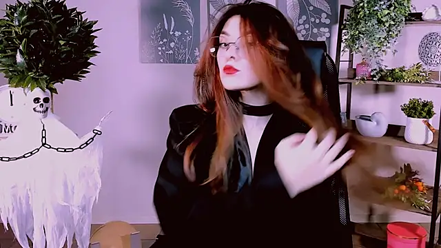 Snapshot of AnaSteisher chatting on 10-27-25, 01:23 AnaSteisher online show from 10-27-25, 01:23