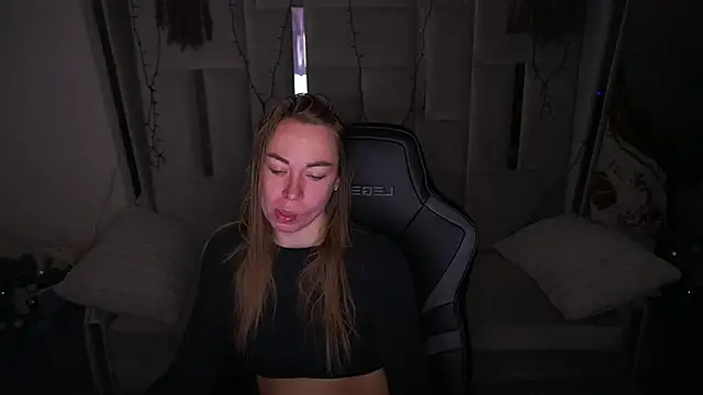 VixenMuse online show from 03-05-26, 09:11