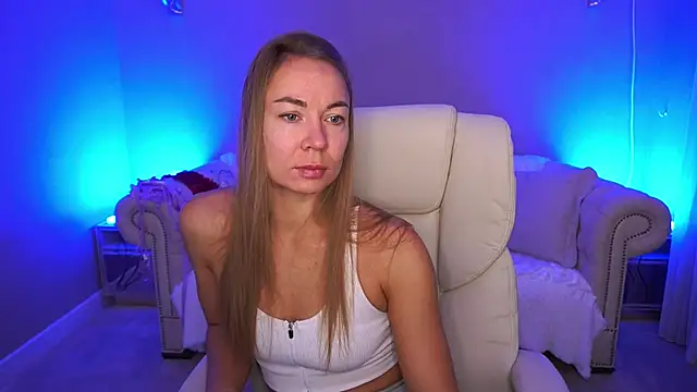 VixenMuse online show from 10-17-25, 06:28