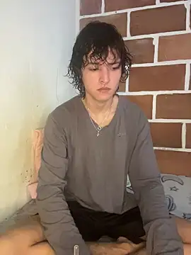 JoelnClouds online show from 04-13-26, 06:34