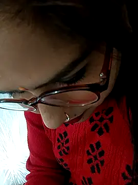 Vanshika1432 online show from 11-25-25, 08:14