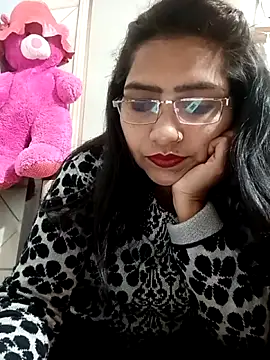 Vanshika1432 online show from 12-22-25, 10:48