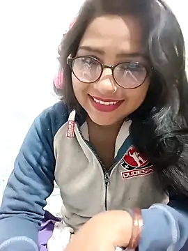 Vanshika1432 online show from 11-11-25, 05:02