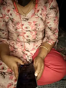 Priyanka-Khan online show from 05-14-26, 06:38