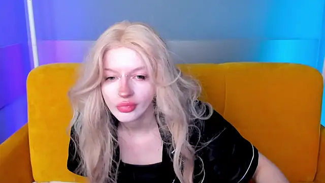 AlessaKiss online show from 11-14-25, 08:29