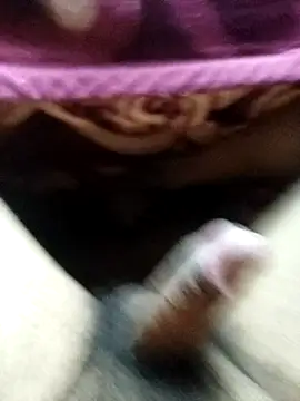 Snapshot of Soumyajit129ommk chatting on 12-22-25, 02:44 Soumyajit129ommk online show from 12-22-25, 02:44