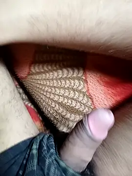 Soumyajit129ommk online show from 11-04-25, 02:48