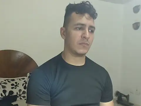 DarkTheKing online show from 11-04-25, 04:05