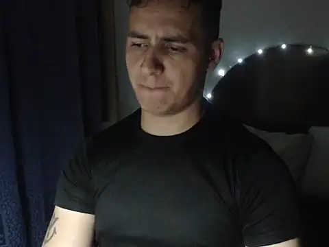 DarkTheKing online show from 11-28-25, 04:56