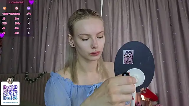 Snapshot of Sunshine_agata chatting on 06-23-26, 05:05 Sunshine agata online show from 06-23-26, 05:05