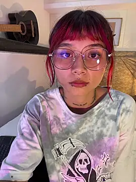 Emma duff online show from 03-31-26, 07:49