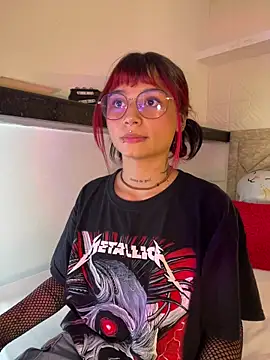 Emma duff online show from 04-14-26, 07:41