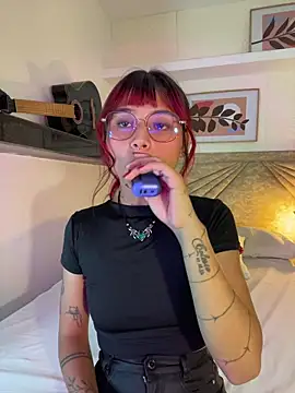 Emma duff online show from 04-15-26, 07:51