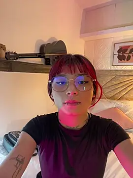 Emma duff online show from 03-15-26, 07:32