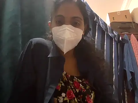 shainiasha1 online show from 05-26-26, 06:17