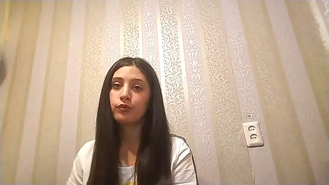 Snapshot of Qutha_best chatting on 10-21-25, 12:26 Qutha best online show from 10-21-25, 12:26