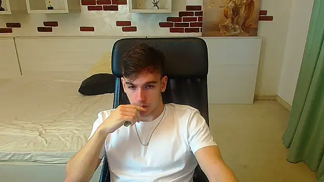 BradyFlint online show from 12-05-25, 06:12