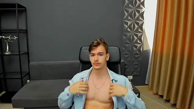 BradyFlint online show from 04-24-26, 04:36