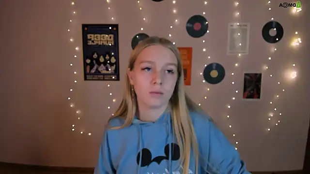 megan cold online show from 11-08-25, 10:08
