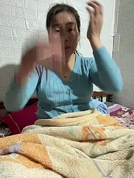 tabby-cat11 online show from 01-10-26, 03:02