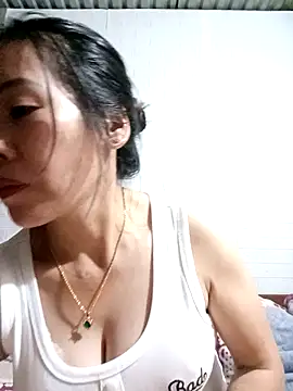 tabby-cat11 online show from 11-17-25, 02:32