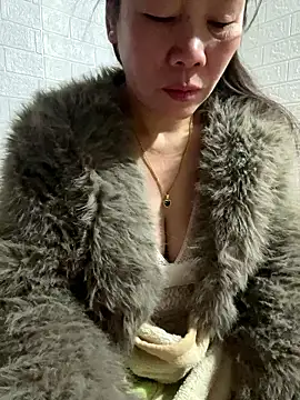 tabby-cat11 online show from 01-05-26, 06:44