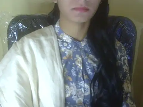 Shezi N online show from 11-30-25, 04:46