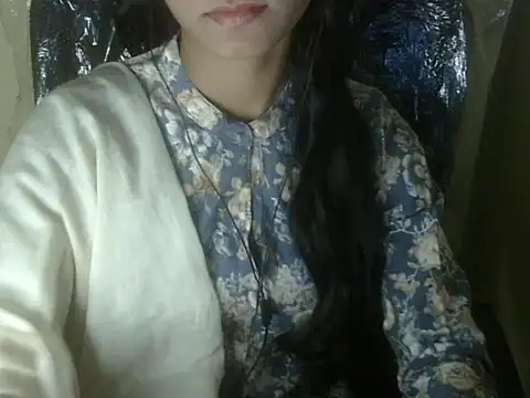 Shezi N online show from 11-22-25, 02:38