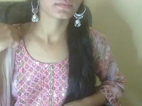 Shezi N online show from 10-22-25, 02:22