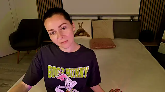 DitaNoir online show from 05-17-26, 10:37