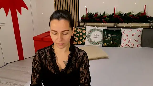 DitaNoir online show from 12-18-25, 06:51