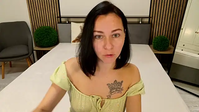 DitaNoir online show from 10-20-25, 06:26