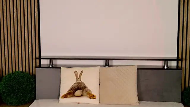 DitaNoir online show from 05-14-26, 06:10