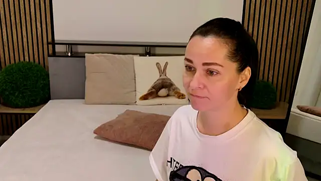 DitaNoir online show from 05-15-26, 06:00