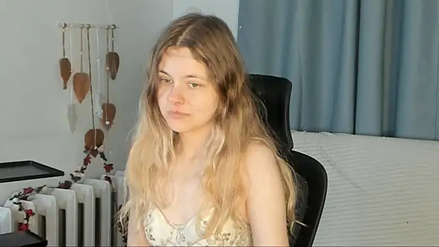 DreamSinder online show from 04-10-26, 05:47