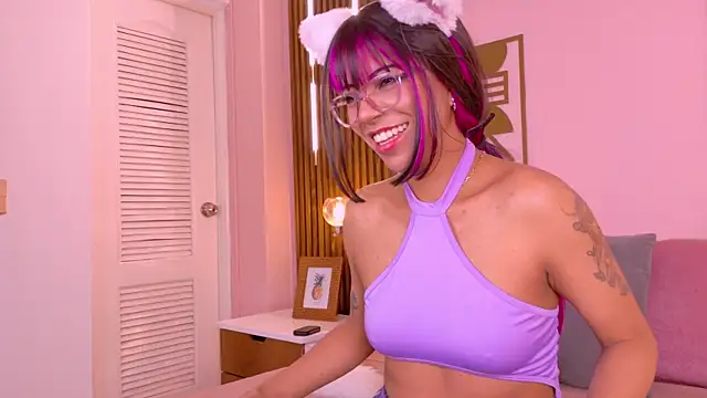 Foxxie Rosie online show from 10-23-25, 08:40