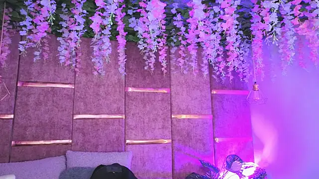 Rynka  online show from 12-14-25, 03:46