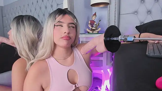 Lily StClair online show from 04-16-26, 12:17