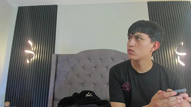 hoot booys  online show from 03-21-26, 08:57