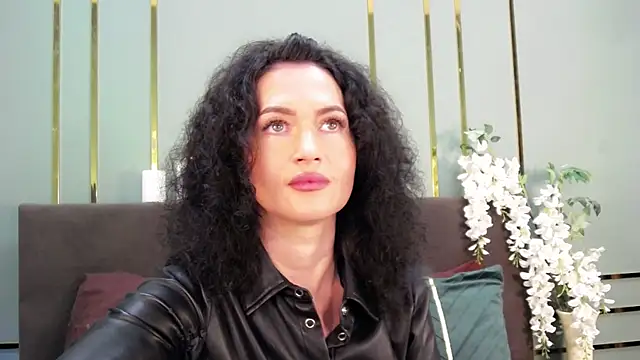 Snapshot of JaneWalch chatting on 11-09-25, 11:25 JaneWalch online show from 11-09-25, 11:25