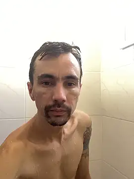 leozin01 online show from 04-18-26, 02:41