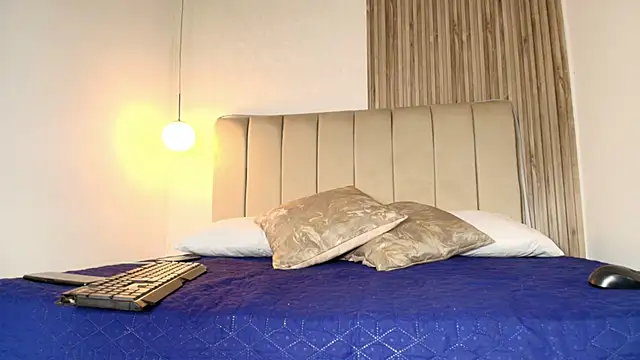 EvaaSinclair online show from 03-03-26, 04:36