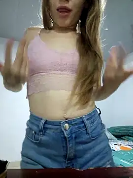 Snapshot of bambiluly chatting on 11-02-25, 11:32 bambiluly online show from 11-02-25, 11:32