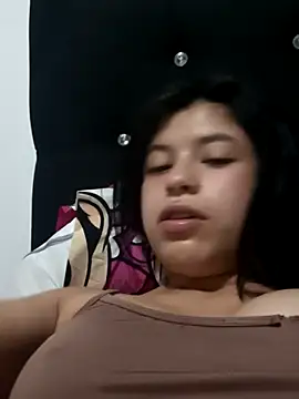 petite coral online show from 01-10-26, 03:13