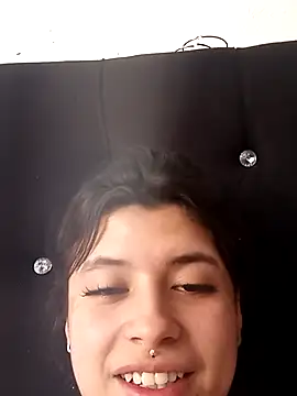 Snapshot of petite_coral chatting on 02-22-26, 03:46 petite coral online show from 02-22-26, 03:46