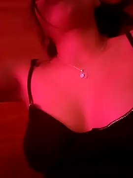 petite coral online show from 03-06-26, 12:38