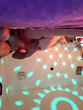 Ariana381 online show from 11-17-25, 09:41