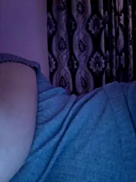 Ariana381 online show from 10-29-25, 09:58