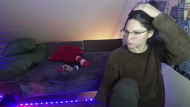 kinkysarahx online show from 02-03-26, 06:24