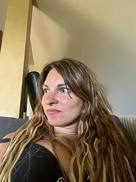 kinkysarahx online show from 05-30-26, 12:22